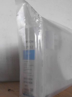 Genuine Epson T7132 Cyan Ink SURECOLOR SC S70600 2017 No Original Box D