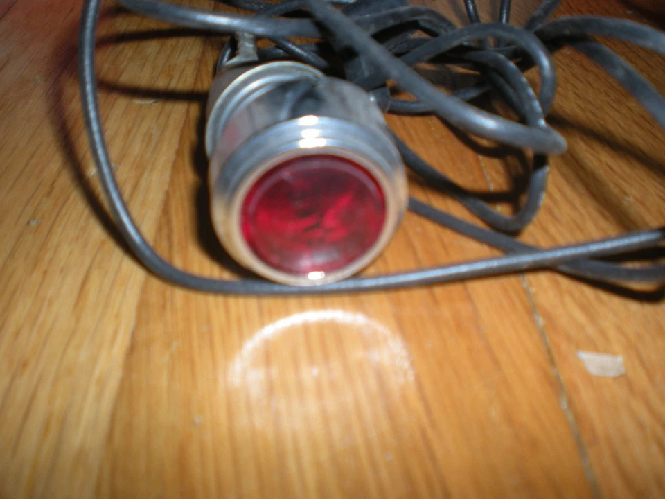 KIT DE LÁMPARA DE SEÑAL DE FRENO DE ESTACIONAMIENTO FORD GALAXIE 1966 NUEVO DE STOCK Foto 3 de 3