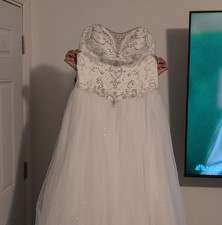 White Sweetheart Ball Gown Wedding Dress Beaded Embroidery Tulle Princess Style