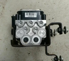 2000-2002 Chevy Tahoe/ Yukon / Suburban 1500 ABS Pump Anti Lock Brake Assembly