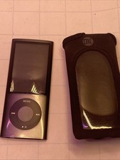 vintage Apple Ipod Fifth Gen With carrying Case