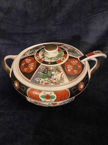 Tazones de porcelana Imari Tureen Platos Diseño Rickshaw Pintados a Mano Firmados C-1950 - Imagen 3 de 12