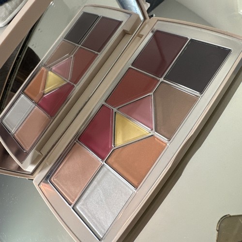 Christian Dior DIORSHOW 10 COULEURS - Eyeshadow Palette RRP £111 - Picture 3 of 4