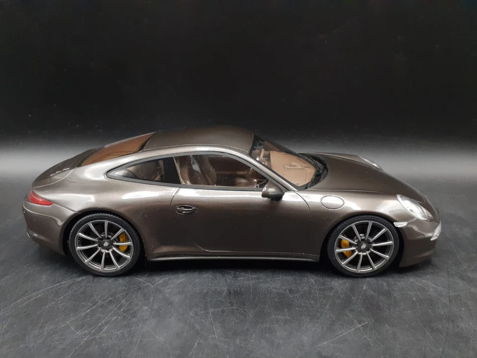 Porsche Carrera 911 (991) 4S 1/18 GT Spirit GT026 - Immagine 4 di 4