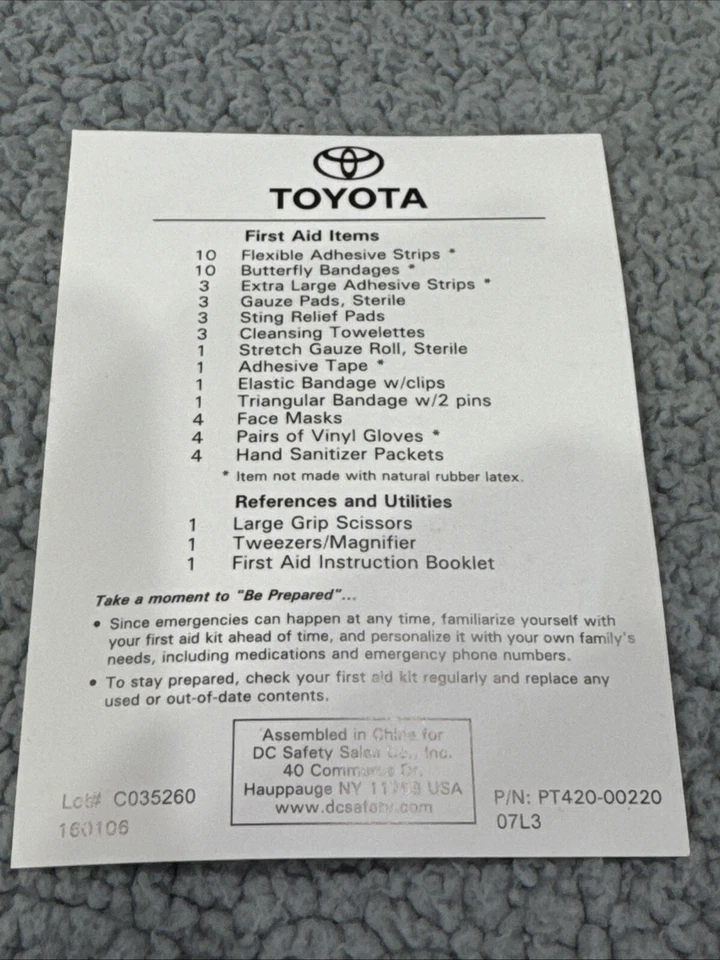 Kit de primeros auxilios Toyota genuino de fábrica OEM emergencia PT420-03023 PT420-00220 NUEVO Foto 2 de 4