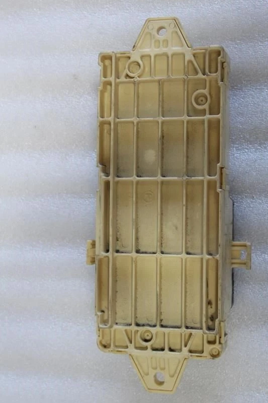 1992 1993 1994 SUBARU LEGACY DASH FUSE RELAY BOX AUTOMATIC A/T WAGON - Image 2 of 4