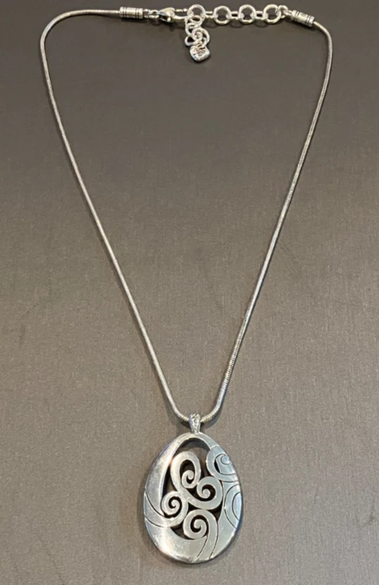 Collar Colgante Brighton Mingle Plata Remolino 18" Foto 2 de 2