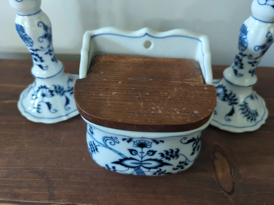 Caja de sal azul Danubio Japón con tapa y 2 candelabros Foto 3 de 4