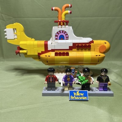 LEGO Ideas 21306 The Beatles Yellow Submarine Complete