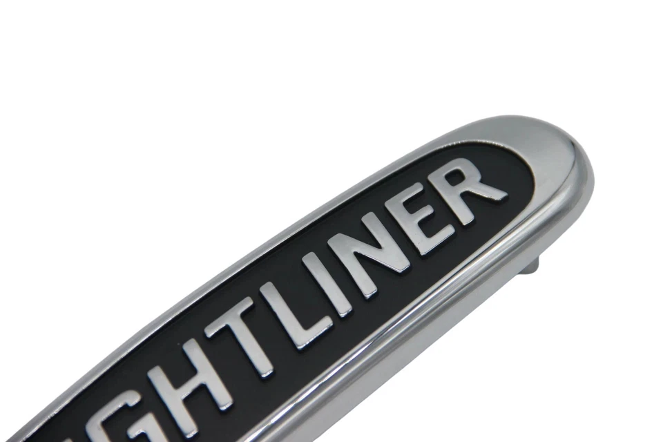 Pegatina insignia emblema parrilla cromada 1 pieza se adapta a Freightliner cromo negro 10" Foto 4 de 4