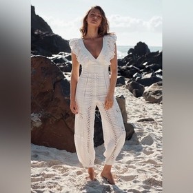 Free People White Eyelet Lace V Neck Ruffle Sleeve Wide Leg Jumpsuit Boho sz S