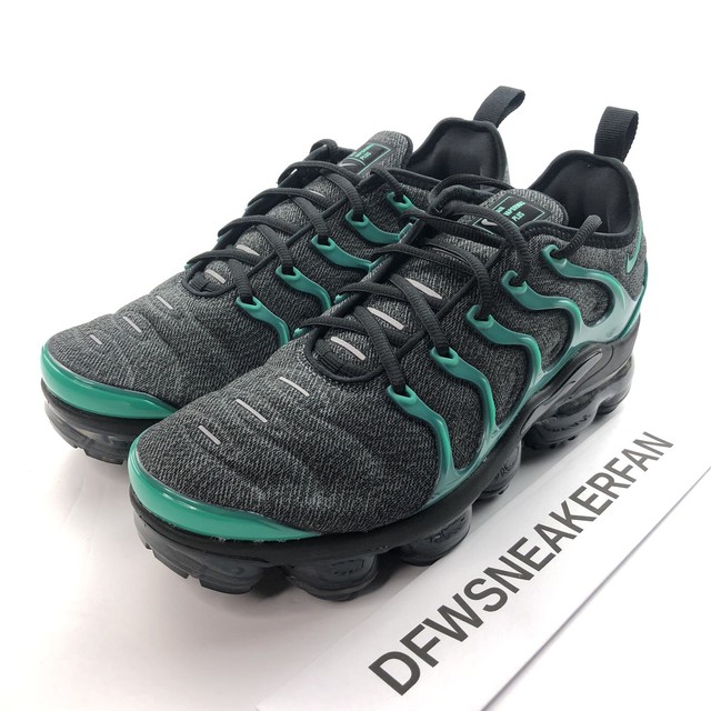 vapormax plus black size 13