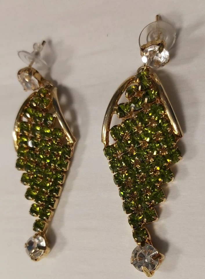 JUEGO DE PENDIENTES PLATA CHAPADA EN ORO DE 18 QUILATES CON PIEDRAS SEMIPRECIOSAS PERIDOTO Foto 3 de 4