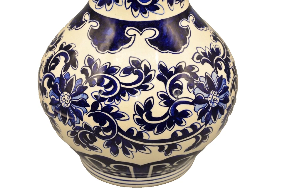 Jarrón de porcelana azul y blanco firmado vintage de Taiwán República de China original Foto 4 de 4