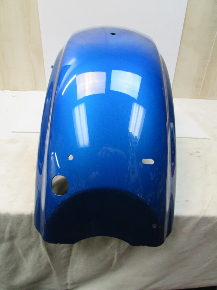 Harley Street/Road Glide 2018 guardabarros trasero eléctrico azul Touring 2009-2022 en muy buena condición Foto 3 de 4