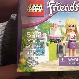 *NEW* Lego 3930 Friends STEPHANIE'S OUTDOOR BAKERY Cake Umbrella Party *RETIRED*
