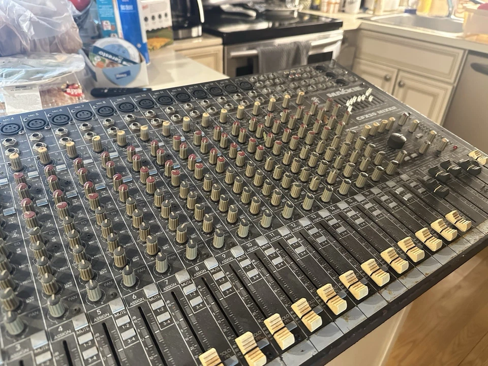 Mackie CFX20 Compact Integrated Live Sound Mixer with 20 Channel - Image 2 of 4
