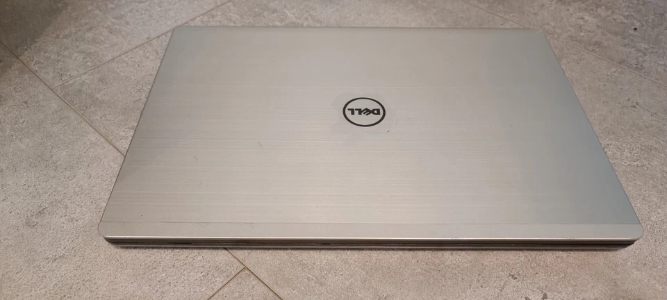 Dell Inspiron 5748 17 Zoll Core i7 - 8GB RAM 1TB HDD Windows 10 Notebook Laptop - Bild 3 von 4