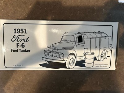 1992 First Gear Sunoco 1951 Ford F-6 Fuel Tanker #28-1055 ~ 1:34 Die-Cast Truck