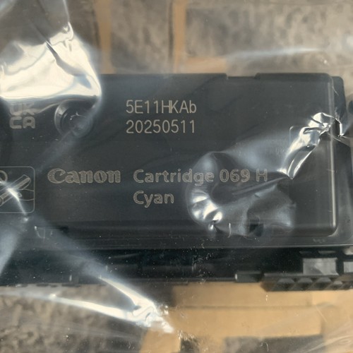 Cartuccia toner ciano Canon 069H nuova originale - plastica SIGILLATA, senza scatola - Foto 2 di 3
