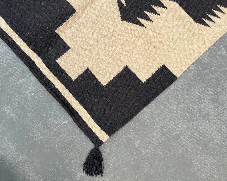 Alfombra de lana boho Southwestern Navajo Kilim tejida a mano alfombra azteca nativa americana Foto 3 de 4
