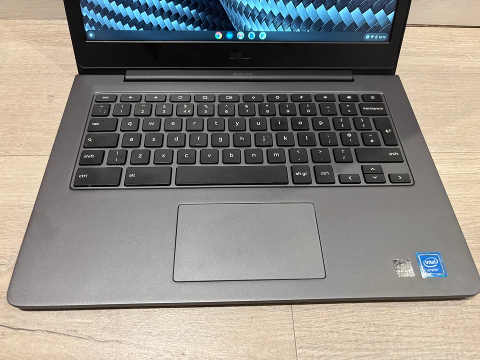 Dell Chromebook 13 7310 Model P66G Intel Celeron 1.5GHz  4GB RAM 13.3 in screen - Image 2 of 4