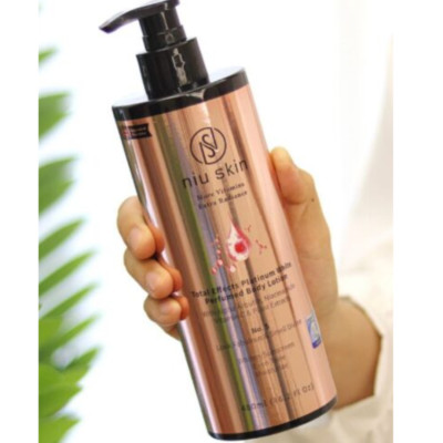 Niu Skin Body Lotion mit Alpha Arbutin, Niacinamid Vitamin C & Pflanzenextrakten