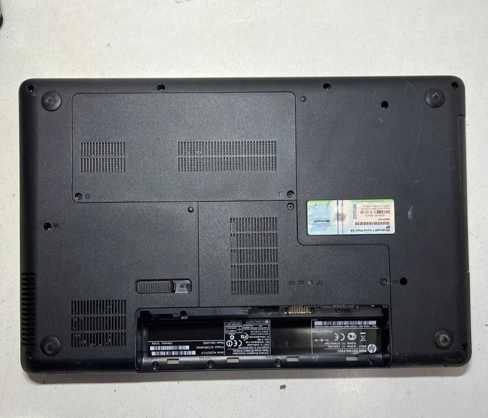 HP PAVILION  G62-A30SL 15,6'' NON FUNZIONANTE PER PEZZI DI RICAMBIO - Immagine 3 di 4