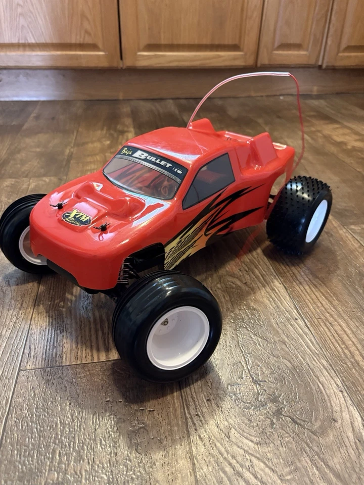 Vintage XTM Baja Bullet Clean! RARE! Runs Great Radio Control Stadium Truck Fast - Image 3 of 4