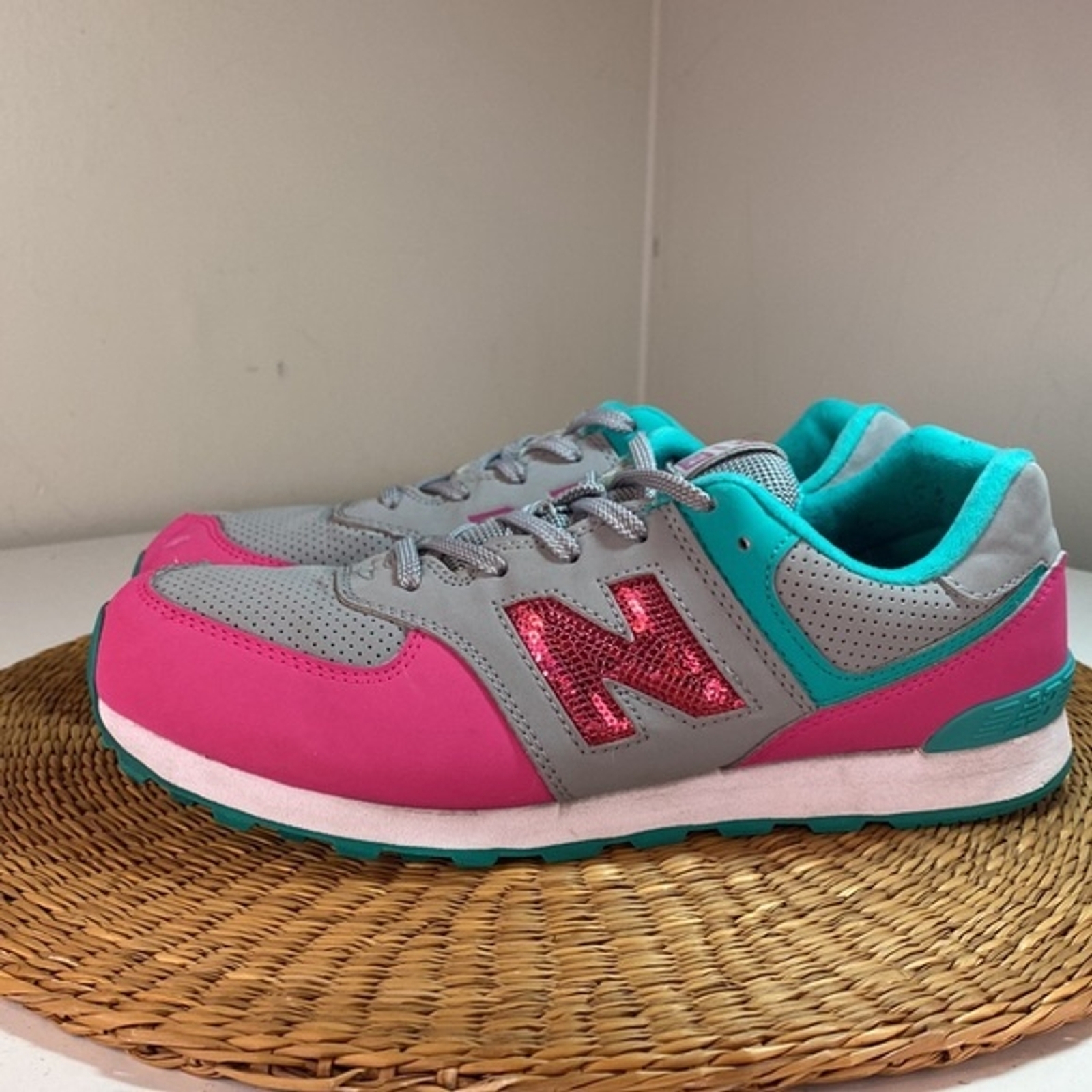 New Balance Grey Teal and Pink Sneakers Gem