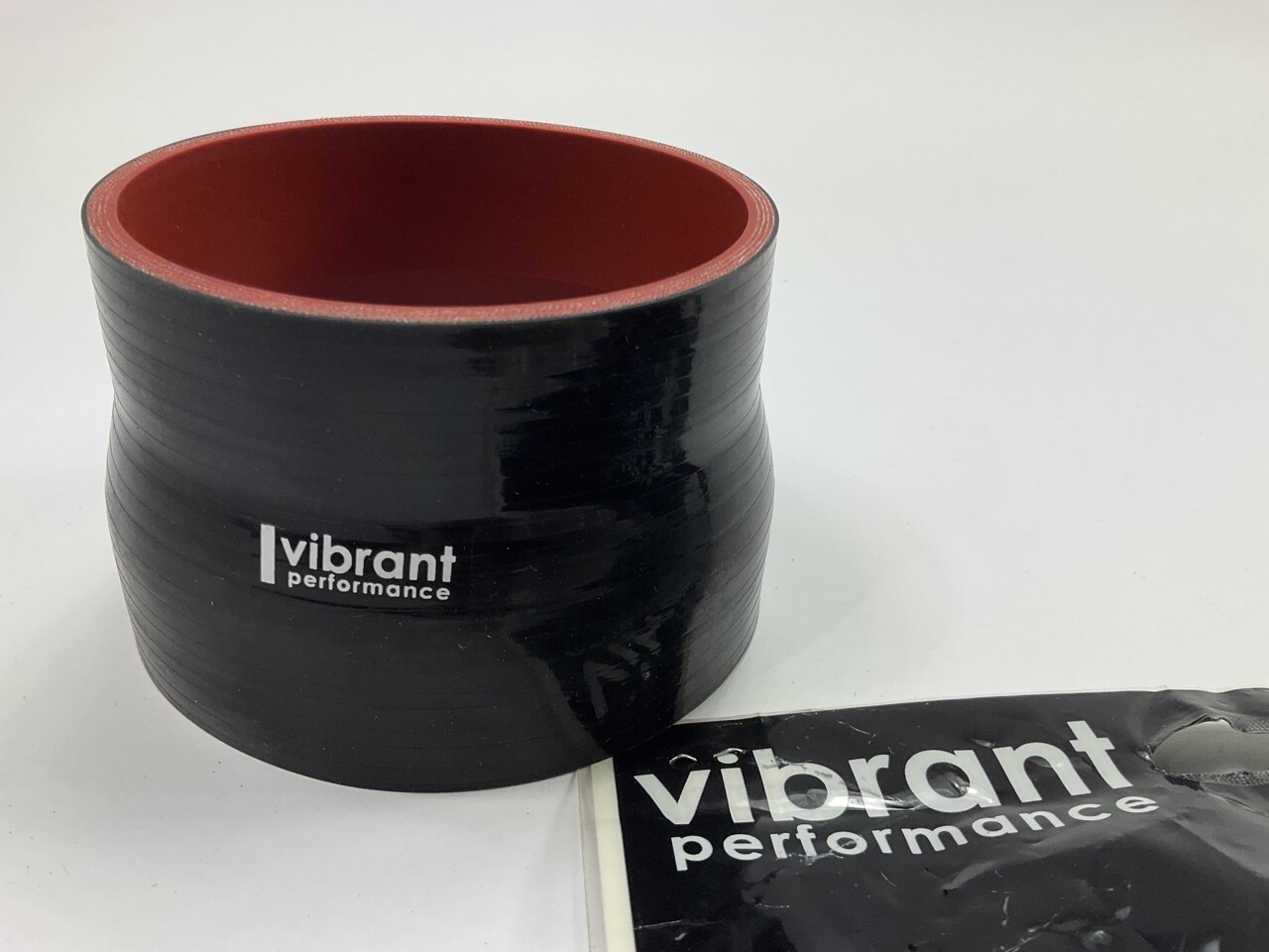 Vibrant 4 Ply Reinforced Silicone Transition Connector - 3.5in I.D. x 4in I.D. x 3in long (BLACK)