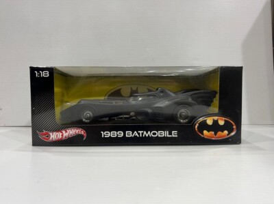 バットモービル 1/18スケール Mattel社 HotWeeLs バットモービル 1/18スケール Mattel社 HotWeeLs HOT WHEELS