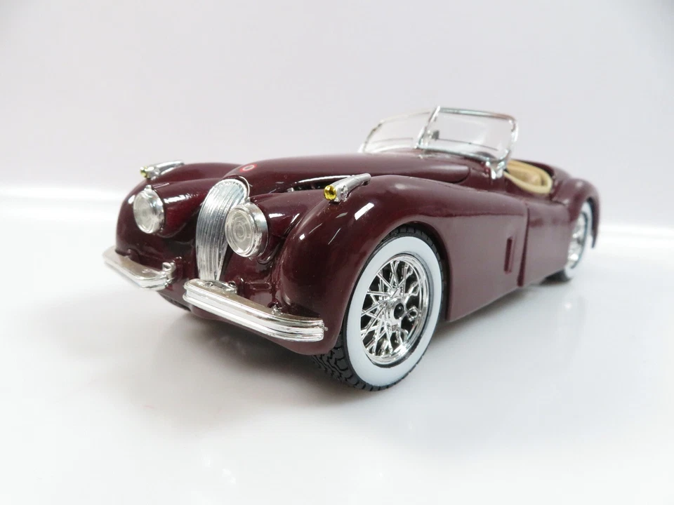 1:24 Bburago Jaguar XK120 #A362 - Bild 2 von 4