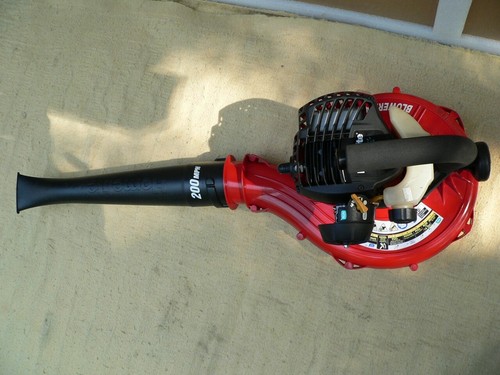 SUPER NICE POWERFUL HOMELITE 2 CYCLE 200 MPH BLOWER RUNS FANTASTIC - Picture 2 of 4