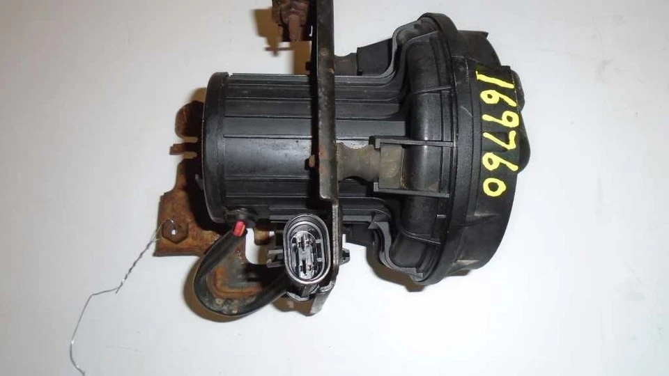 04 05 BOMBA INYECCIÓN AIRE TRAILBLAZER OPT K18 580134 Foto 3 de 4