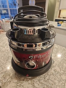 Aspirateur chariot / à bidon Filter Queen fonctionnel