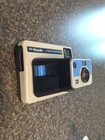  Kodak Instant Camera” Vintage Made in USA, UNTESTED , The Handle  — photo 3