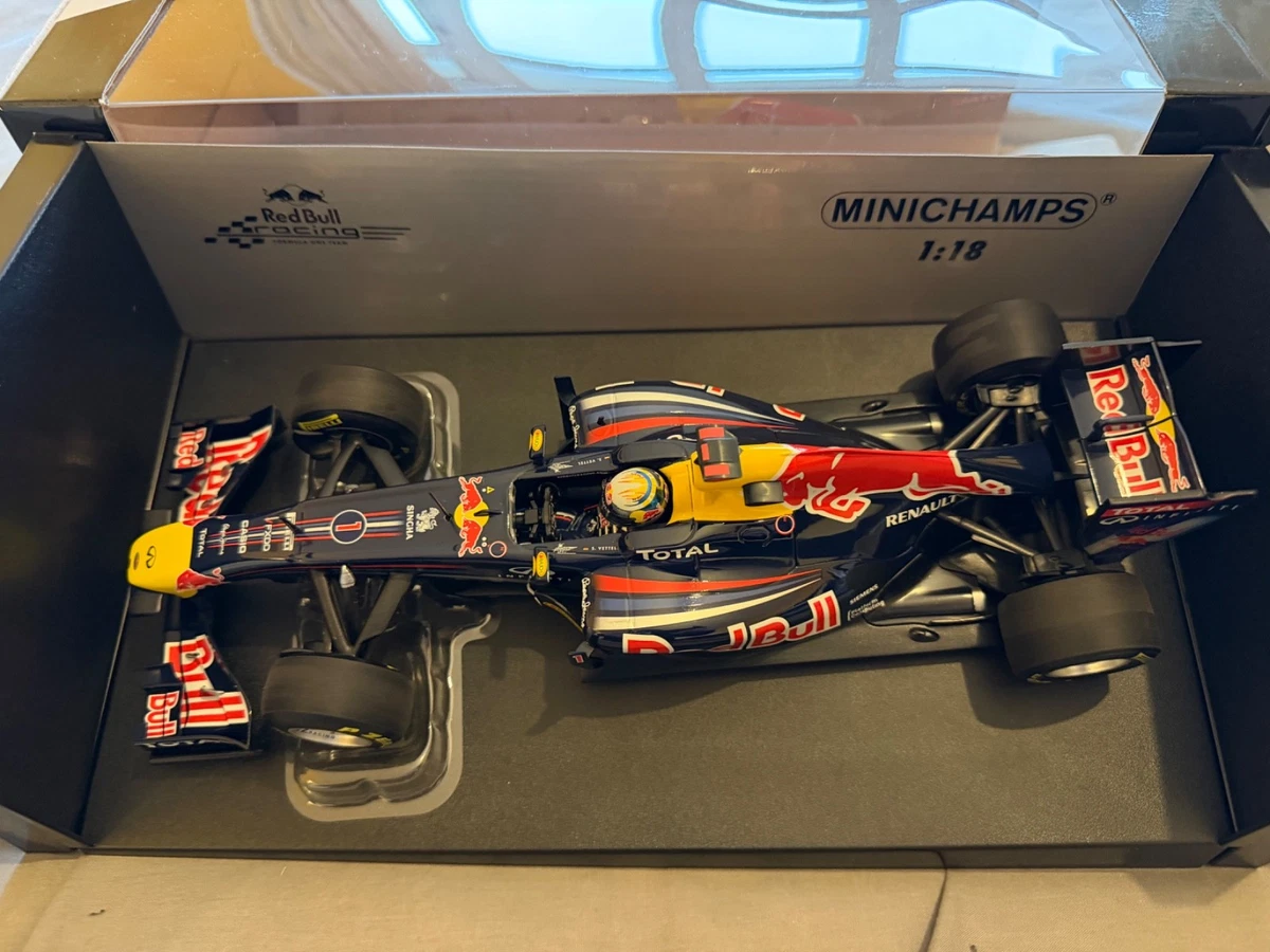 ミニチャンプスRed Bull Racing 1:18 ベッテル直筆サイン入り❗️ ミニチャンプスRed Bull Racing 1:18 ベッテル直筆サイン入り