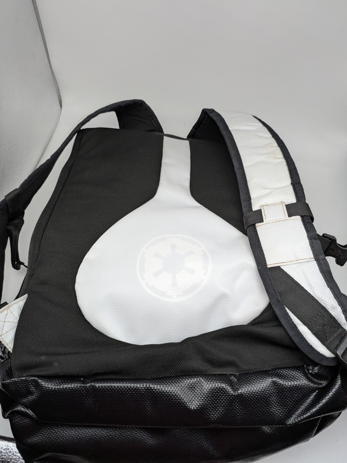 Nixon x StarWars Landlock Backpack Storm Tropper 33L … - Gem