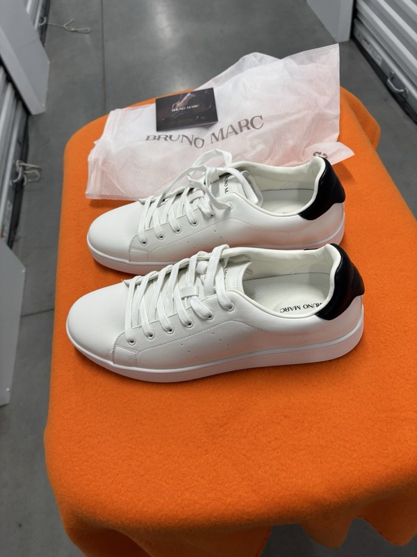 BRUNO MARC Men's White/Black Low Top Lace Up Sneaker BMUMFN2519