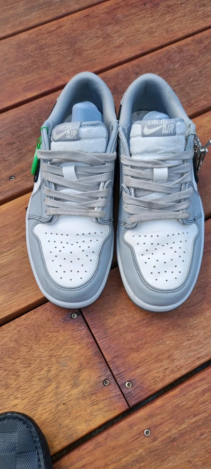 Dior nike collab size 100% authentic and perfect condition!