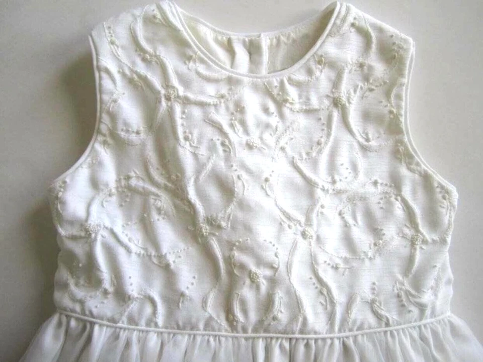 Vestido Formal Blanco Colección Reliquia Strasburg 6Y Usado en Excelente Condición Foto 3 de 4