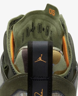 JORDAN× UNDEFEATEDのコラボバッシュ　JORDAN37SP AIR JORDAN 37 x UNDEFEATED 'Oil Green' ｜ FLY BASKETBALL