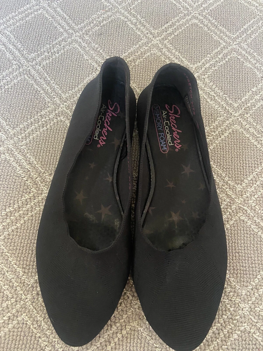 Skechers Flats Women s Size 9 Black Knit Memory Foam Slip On