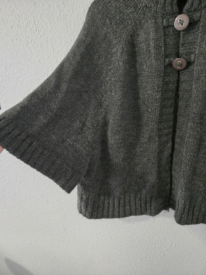 Cárdigan suéter gris para mujer Susan Lawrence Pocho talla grande Foto 2 de 4