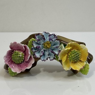 VTG Amanda Fine Bone China Exquisite 3D Flowers Log Hand Painted England 4'' Mini