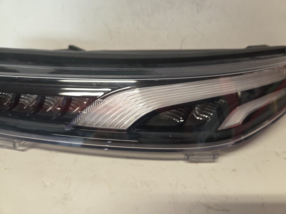 Left Driver LED Headlight For Cadillac XT5 2020-2022 2023 84849607 LH