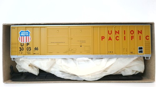 HO Roundhouse Union Pacific 50 pies FMC puerta desplazada caja coche kit hasta 300346 | Zustand: New