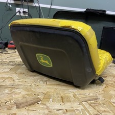 Tractor seat Fits John Deere 100 series mower L100 L105 L110 L111 X110 L107 L108