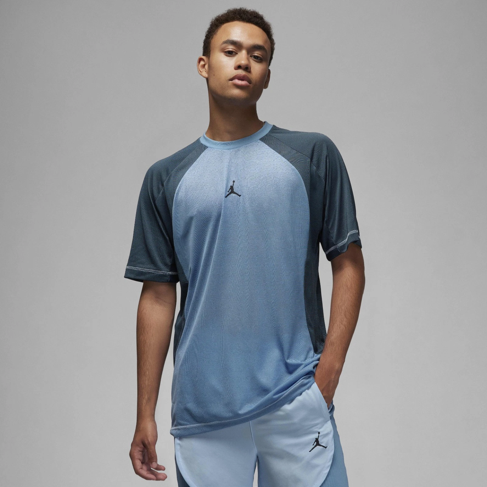 Jordan Dri-FIT ADV Sport Short Sleeve Blue Shirt DZ0575-425 Men's Size SMALL